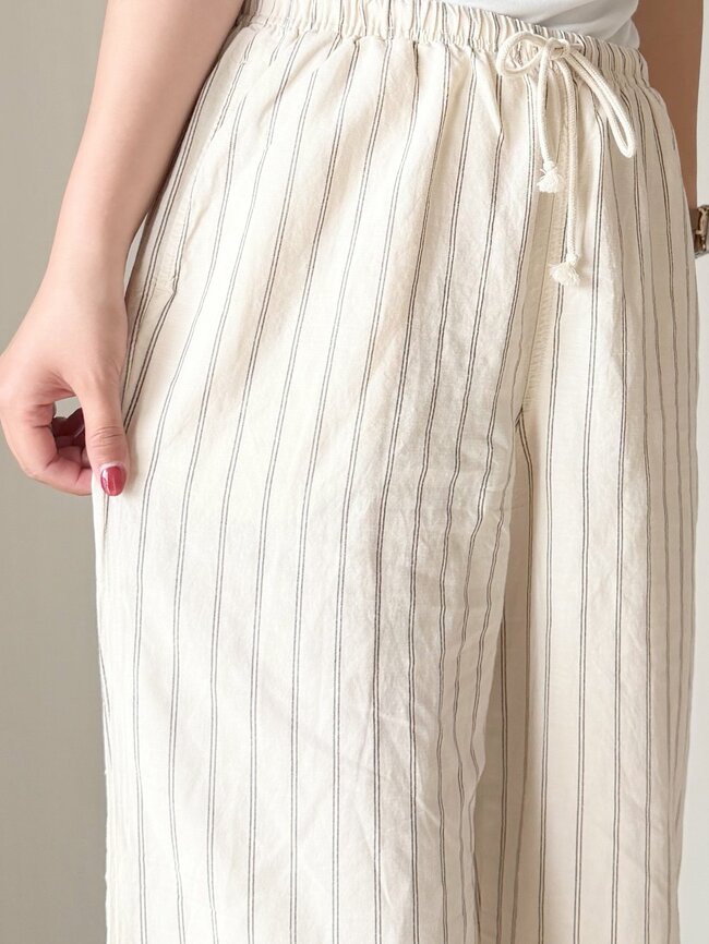「何度もリピ買いしてます」「薄くて涼しい」ユニクロの“楽ちんワイドパンツ”サラッとした肌ざわりが気持ちいい!「着心地良し、シルエット良し」
