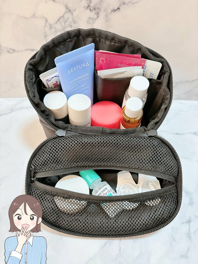 あと3つぐらい買い足したい！3COINSの「自立するポーチ」ポケットたくさんでスッキリ整理整頓できるんです！