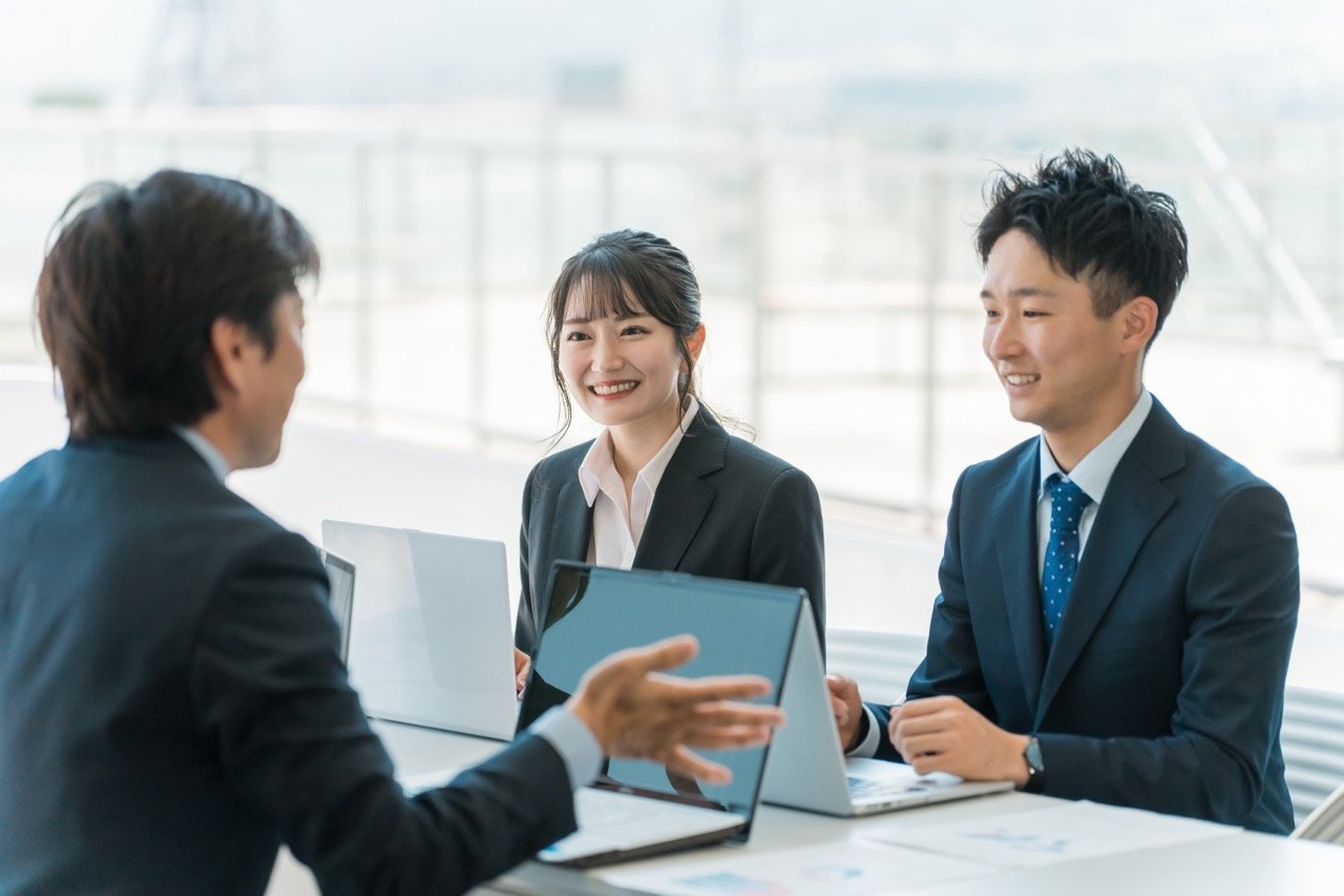 「様子を見てから話す」人は頭が悪い。頭のいい人はどう話している?