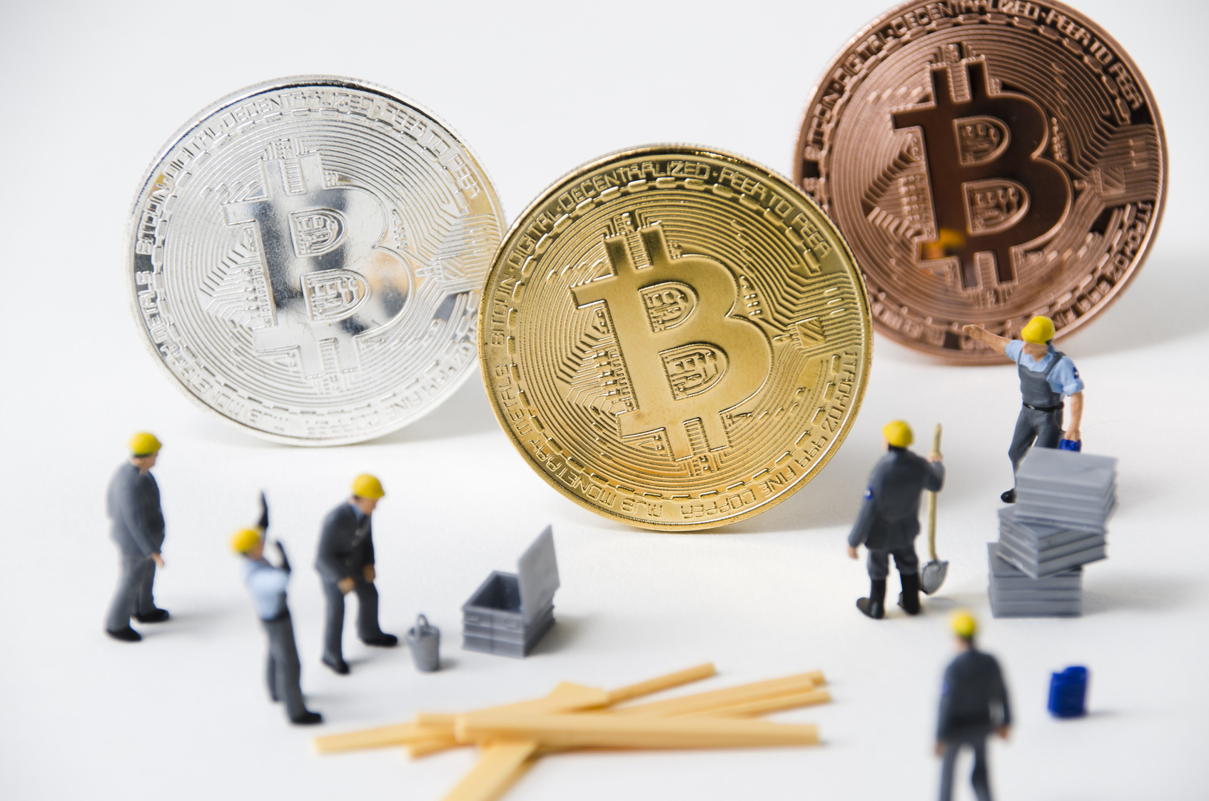 ビットコインのマイニングは運任せのくじ引きも同然！