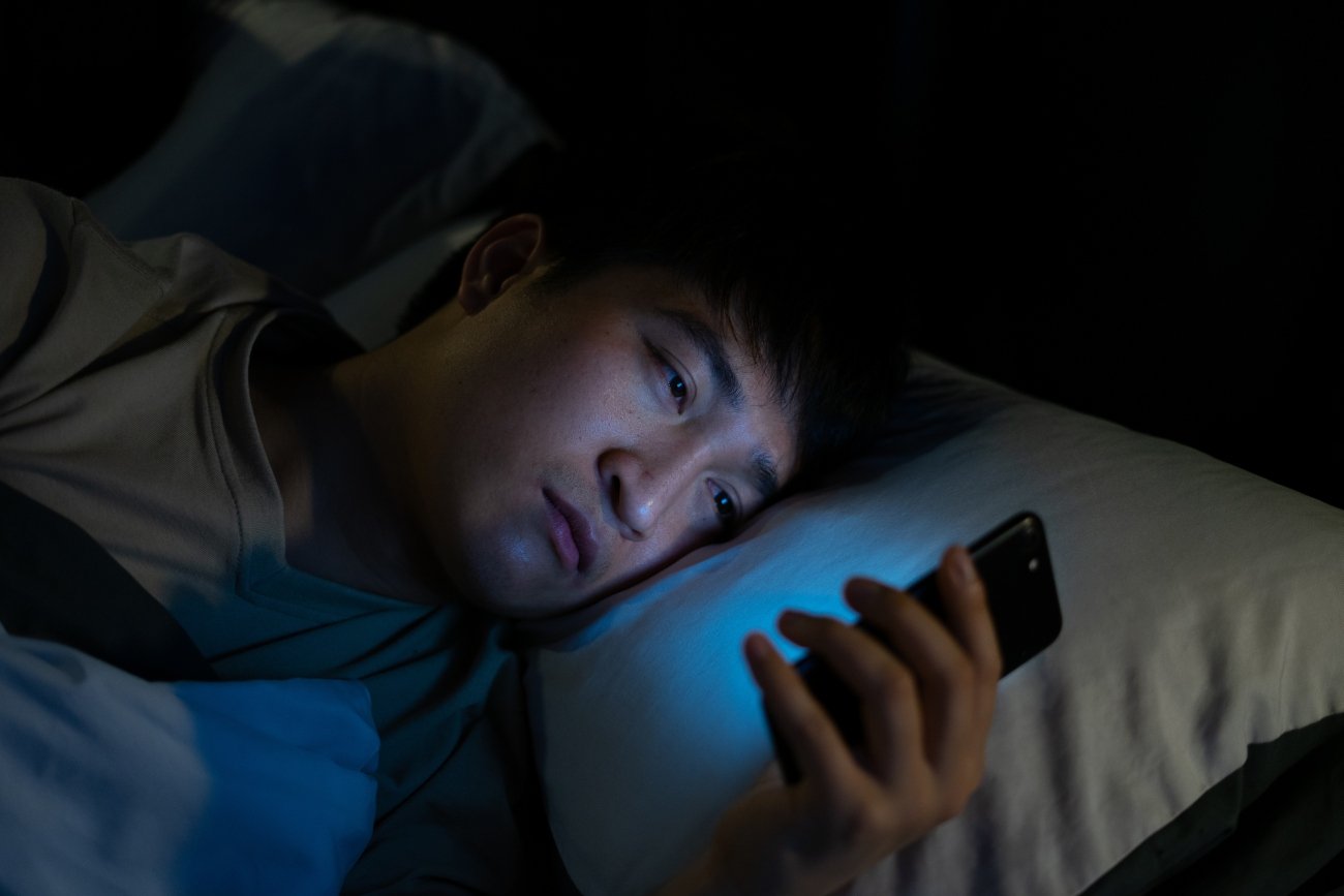 認知症になりやすい人のわるいスマホ習慣【わかっているけどやめられない人へ】