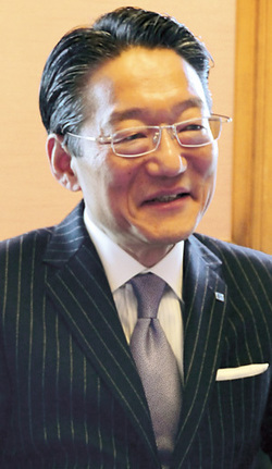 藤田観光社長 瀬川 章 <br />新宿に超大型ホテルを開業 <br />箱根と婚礼は事業転換を急ぐ