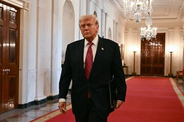 トランプ氏、WSJ発行元を提訴　エプスタイン元被告関連の記事巡り