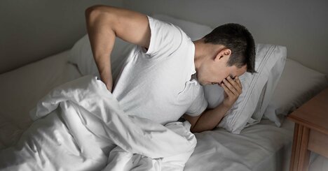 【プロが教える】筋肉を育てたい人が知らない“眠れない原因”ワースト1