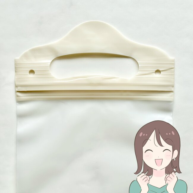 「これは良いアイデアです!」「手があくので良い」3COINSの“天才レイングッズ”雨の日のストレスを解消できた!「友達にもあげたら喜んでました!」《購入レビュー》