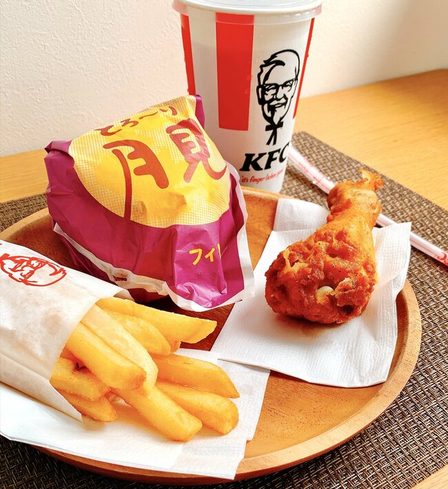「まじで美味すぎ」「腹一杯」ケンタッキーの“よくばりすぎるセット”味もボリュームも大満足!「ボリューミィーでうまうま」《実食レビュー》
