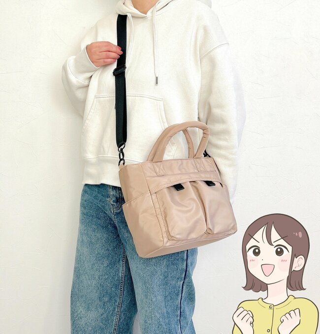 「お手頃価格に即決した」アフタヌーンティーの“多収納ショルダーバッグ”ポケットが8個も付いてて優秀！「整理整頓がしやすい」「シンプルで年代も選ばない」