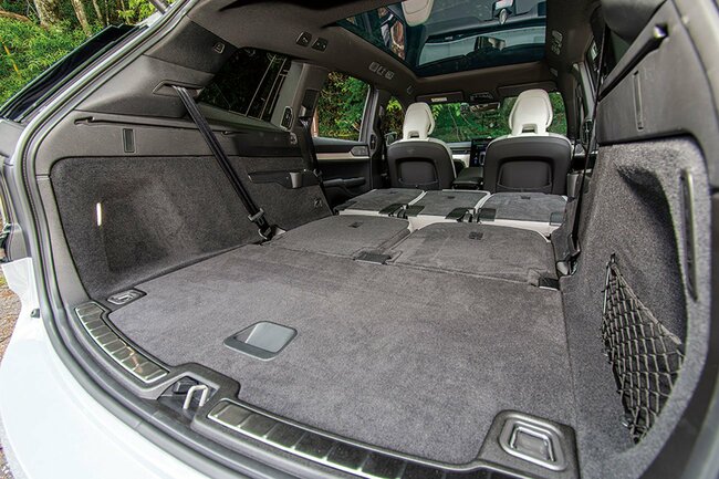 ボルボEX90ウルトラ・ツインモーター・パフォーマンス荷室