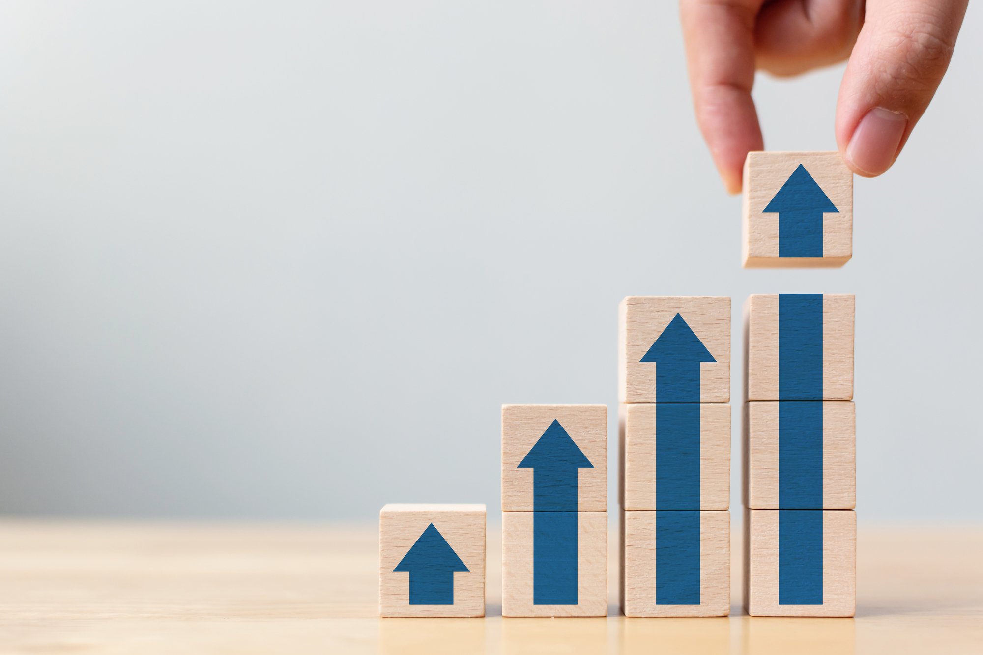 20代が選ぶ「成長環境への評価が上がった企業ランキング」【トップ20社】