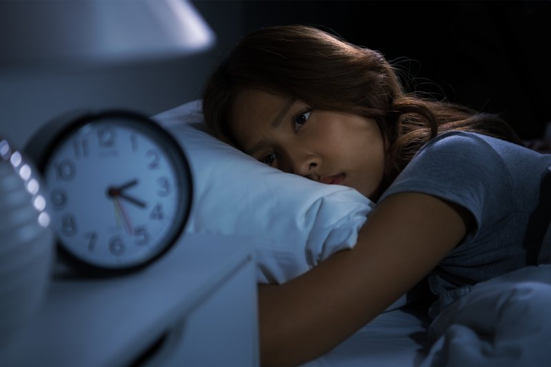 眠りたいのに眠れないときに試したい「心理学」を使った入眠法