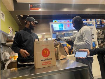 米マクドナルド、スマホアプリでリード広げる