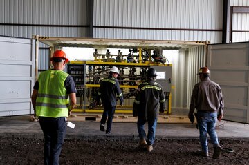 米軍ドローンの爆薬不足、新興企業が生産に名乗り
