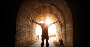 【強運な人は知っている】飛躍の時の前に誰もが経験する吉兆。見逃すことなく罠にはまらず、確実に幸運を手にする攻略法