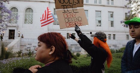 トランプ氏の移民送還、米経済への打撃回避に苦慮
