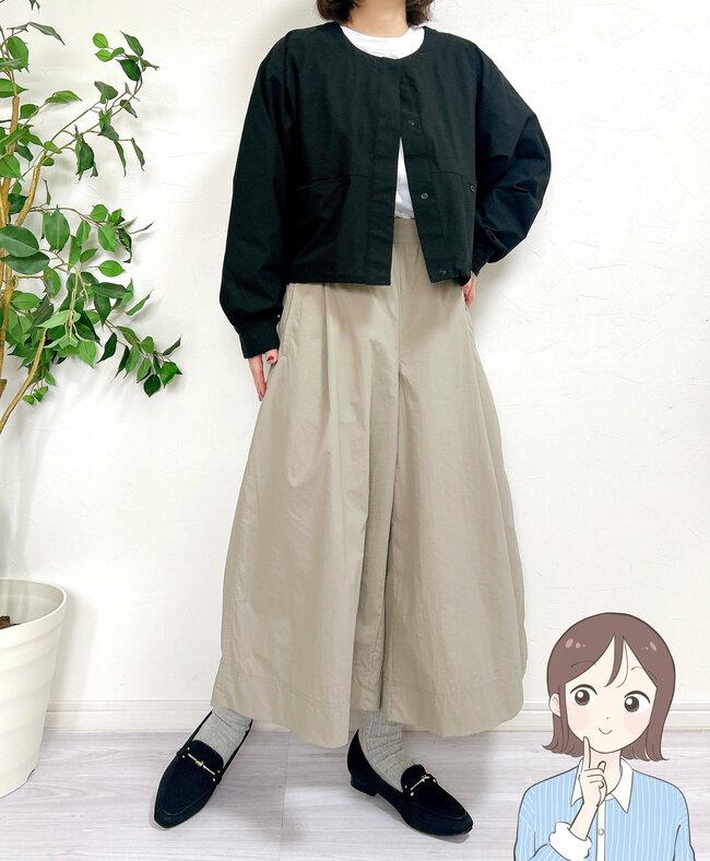 「履き心地、最高です！」ユニクロの“スカートみたいなパンツ”がめっちゃ軽くて楽ちん…！「体型も拾わず買って正解」「花粉や埃が付きにくい」