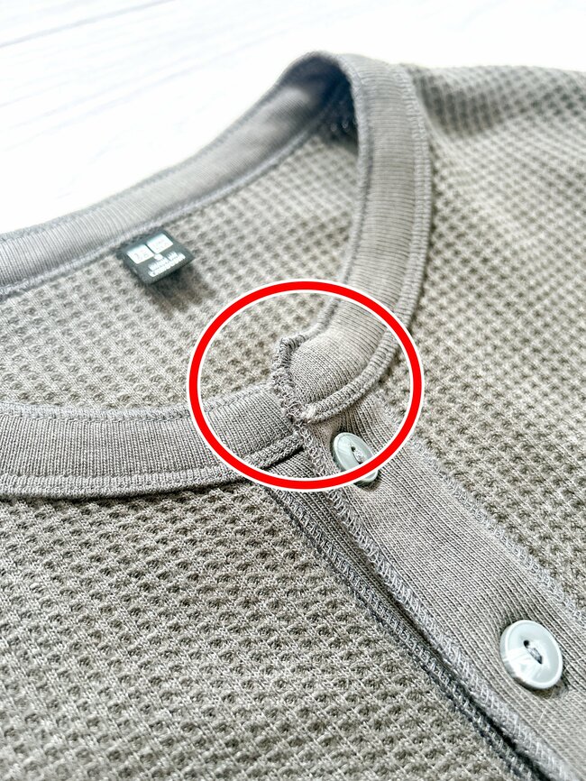 「色違いで3枚買いました」「ほぼ全ての色を持ってる」ユニクロの“1990円トップス”着心地よすぎて手放せない…!「とにかく肌触りがよくて、ストレスなし」