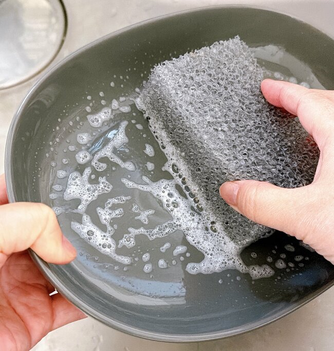 「全色揃えたい」「料理が映えます」無印良品の“惣菜屋みたいなプレート”まとめ買いして大正解でした！「自炊のモチベーションが上がりました」《購入レビュー》