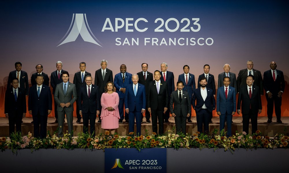 APEC参加国の首脳のファッションチェック！究極の着こなしは誰？岸田首相の評価は？