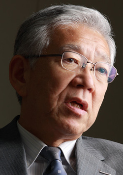 杭問題で揺れた旭化成新社長が語る“院制”脱却<br />