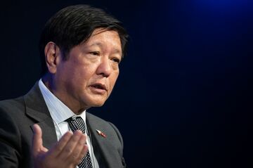 フィリピン大統領、中国との緊張緩和を模索
