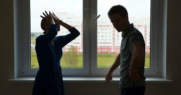 「自分はポール・マッカートニーだ」12人中6人の子が統合失調症を発症した一族の記録