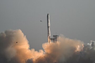 スペースX、大型ロケット打ち上げ拡大で許可取得　年25回に