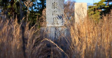「墓石は倒され、納骨スペースはむき出し…」全国で「荒れ墓」が増える深刻な事情とは？