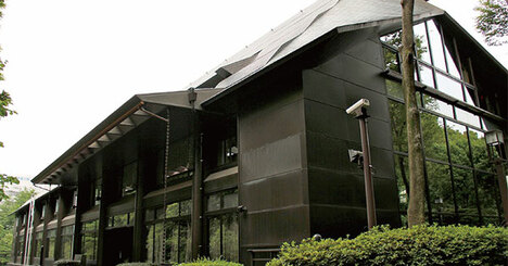 神社本庁幹部が庁舎で飲酒し部下に暴行、退職者続々で組織的危機
