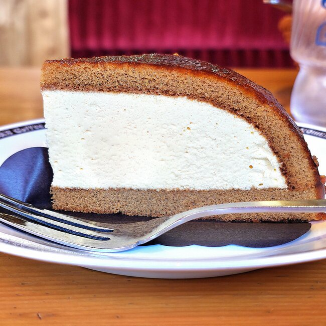 「全人類の幸せがここに詰まっている」コメダ珈琲の“ふわとろ新作スイーツ”幸福感がエグい!「ごちそうすぎる」「ほろ苦でめちゃうま」