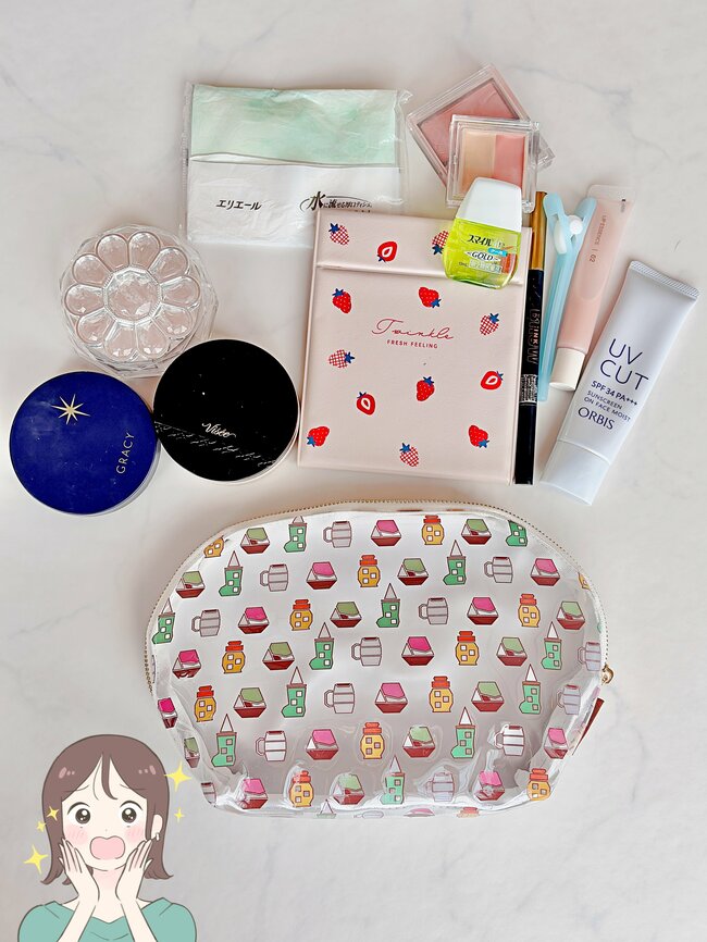 コメダ珈琲ファンが感動…!ドリンクのイラストが可愛い「クリアポーチ」カラフルで気分がアガるし、ガバッと開いて使いやすい!