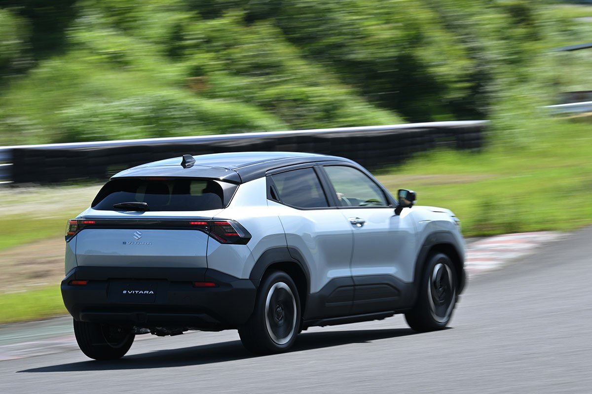 2WD e VITARAの魅力は軽やかな走り。ハンドリングも軽快