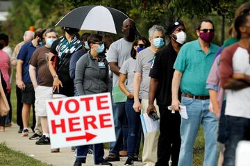 米大統領選当日の警備、威嚇回避で悩む警察