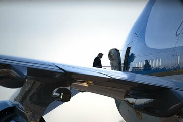 トランプ氏、カタール政府使用機を暫定エアフォースワンに