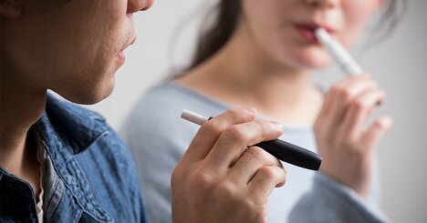 電子タバコによる肺疾患が米国で急増、約8割が35歳以下の実態