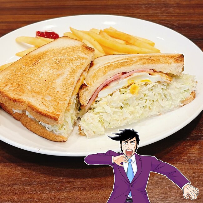 「コメダ並に写真と逆詐欺」「腹パンパンになる」ジョナサンの“わんぱくすぎるモーニング”具材があふれそうなんだけど…！「最近こればっかり！」「うまいし腹持ちがいい」【実食レビュー】