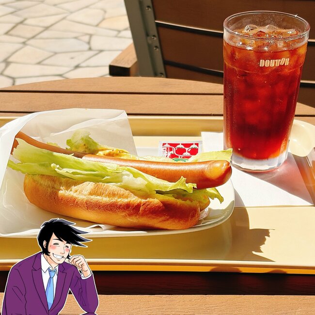 「頼んでみたら笑っちゃった」「パンからはみ出る」ドトールの“豪快すぎるメニュー”最後のひと口まで大満足です！「超絶美味しい」《実食レビュー》