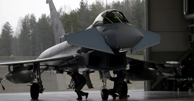 英独伊西の4ヵ国が共同開発した「ユーロファイター・タイフーン」戦闘機