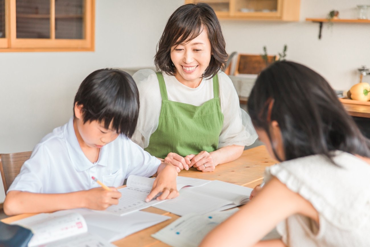 【「なんでやってないの!?」は逆効果。】子どもが“夏休みの宿題をやらない”とき、どう声をかけるのが正解?