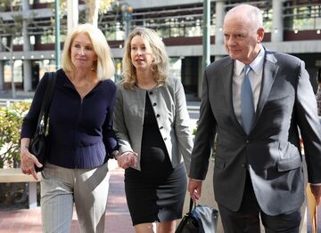 セラノス創業者のホームズ被告が再審請求、新証拠を理由に