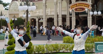 東京ディズニー1万2400円チケット値上げの裏で「バイト時給も過去最高」の実態