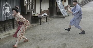 友達がめっちゃ稼いでたらショック!? トキ(高石あかり)の給与事情を知った幼馴染の表情に思わず納得〈ばけばけ第37回〉