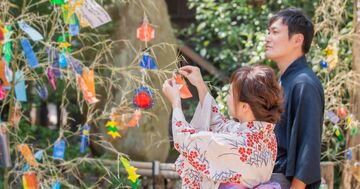 七夕飾りは煩悩の木?短冊に刻まれた老若男女の「切実な願い事」、恋愛・承認欲求・生活不安…
