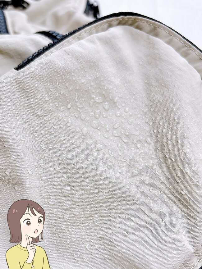 雨の日もガンガン使える！グローバルワークの「軽量ショルダーバッグ」荷物がたっぷり入って便利！【購入レビュー】