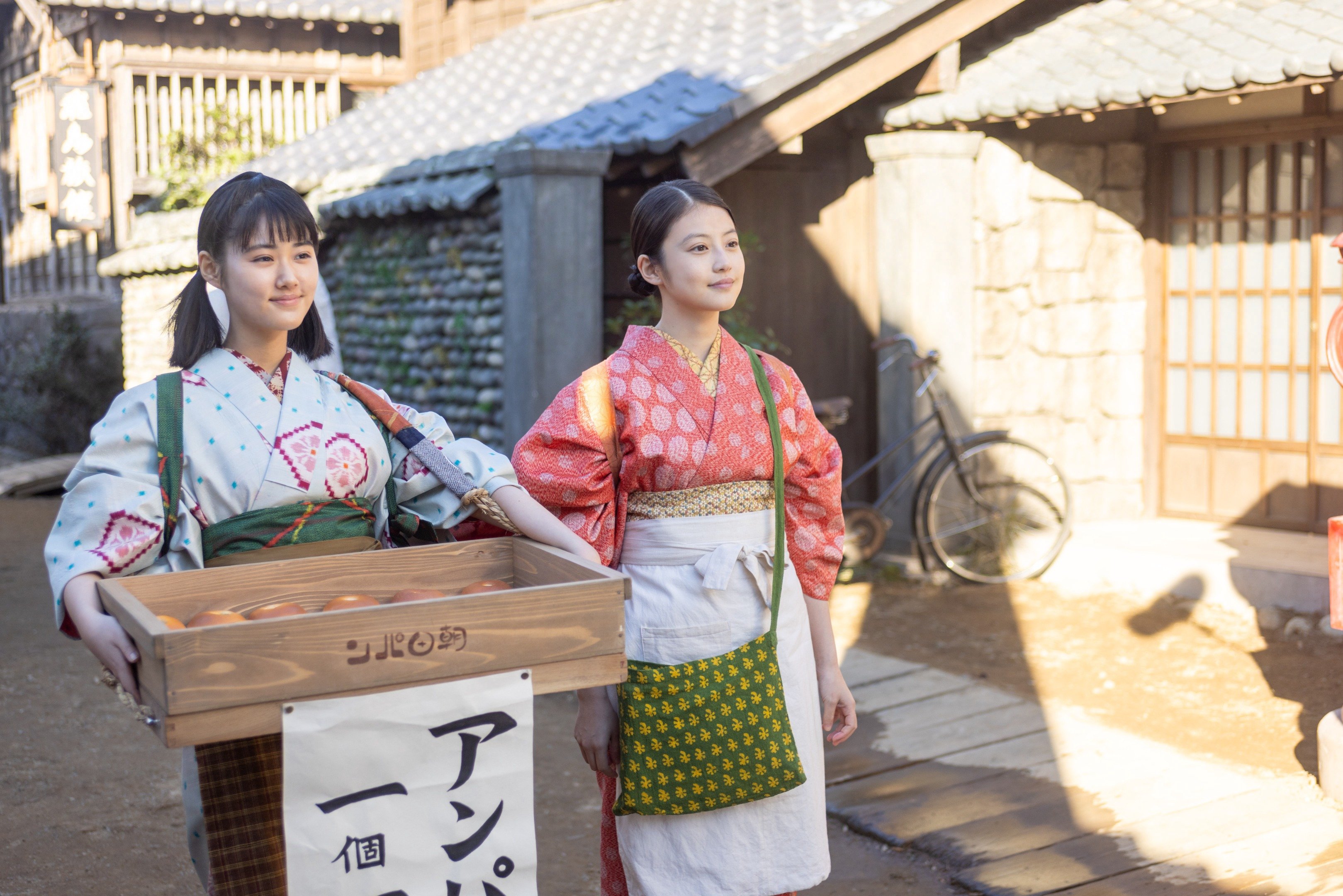 「転んで、手を取られて、ぽぉっ…」メイコ（原菜乃華）の恋、はじまりました。【あんぱん第32回レビュー】