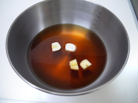 疲れたビジネスパーソンのスタミナ増強!<br />激うま薬膳小鍋「中華風にんにくすき焼き」