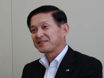 来年はサムスンとの勝負の年 “多層”には“微細化”で絶対勝つ――成毛康雄 東芝上席常務、セミコンダクター＆ストレージ社カンパニー社長 特別インタビュー