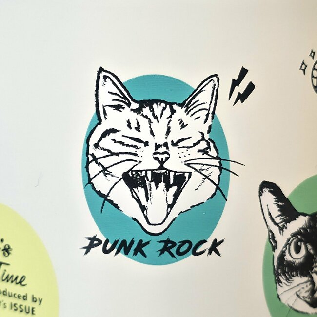 見つけた瞬間、迷わず購入!アフタヌーンティーの「ネコだらけマグカップ」可愛すぎて使うたびに癒やされる!