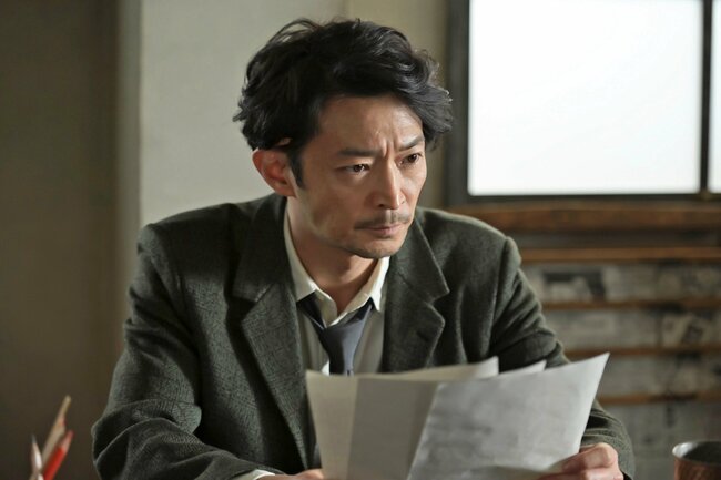 「夕刊は出せなかった」から始まる物語→“絶望の隣は希望”はどこからどこへ手渡されたのか【あんぱん第68回レビュー】