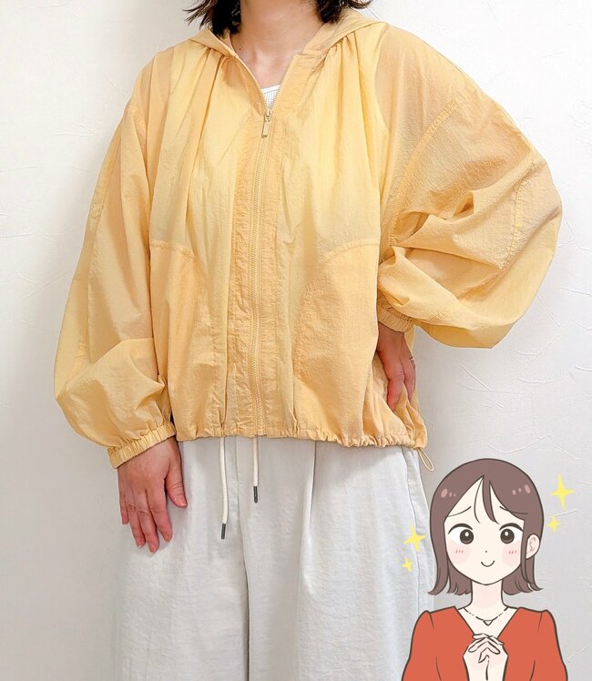 「ママ友にも褒められました！」GUの“めちゃ軽アウター”が涼しくて快適…！「シルエットが最高に可愛い」「50を過ぎてますがオシャレになれる！」