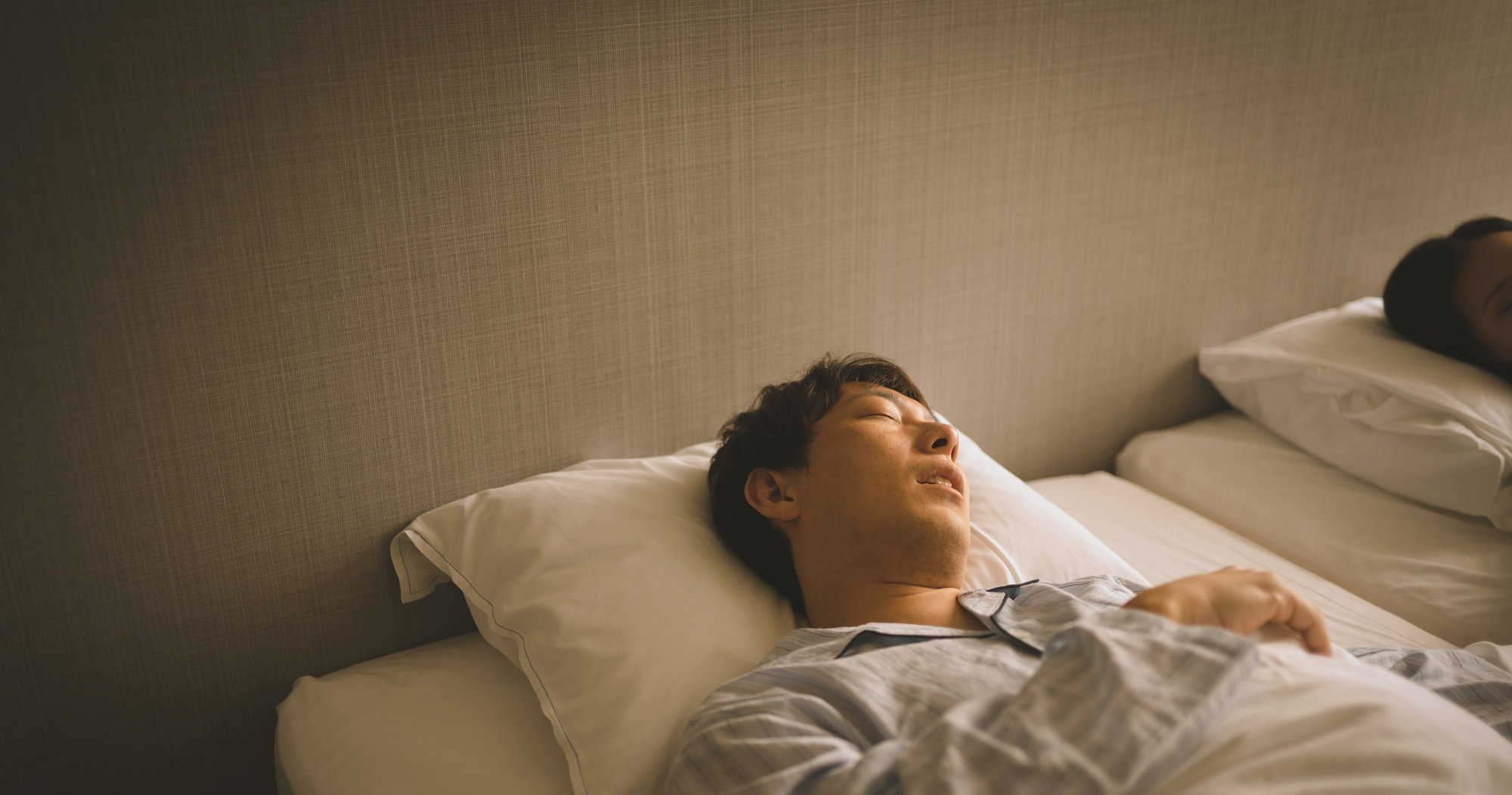 加齢だけじゃない…緑内障の発症リスクを下げる「睡眠習慣」の改善法とは【京都大学研究】